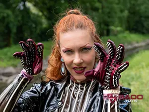 Spiked Gloves - Mistress Regina Milano 06
